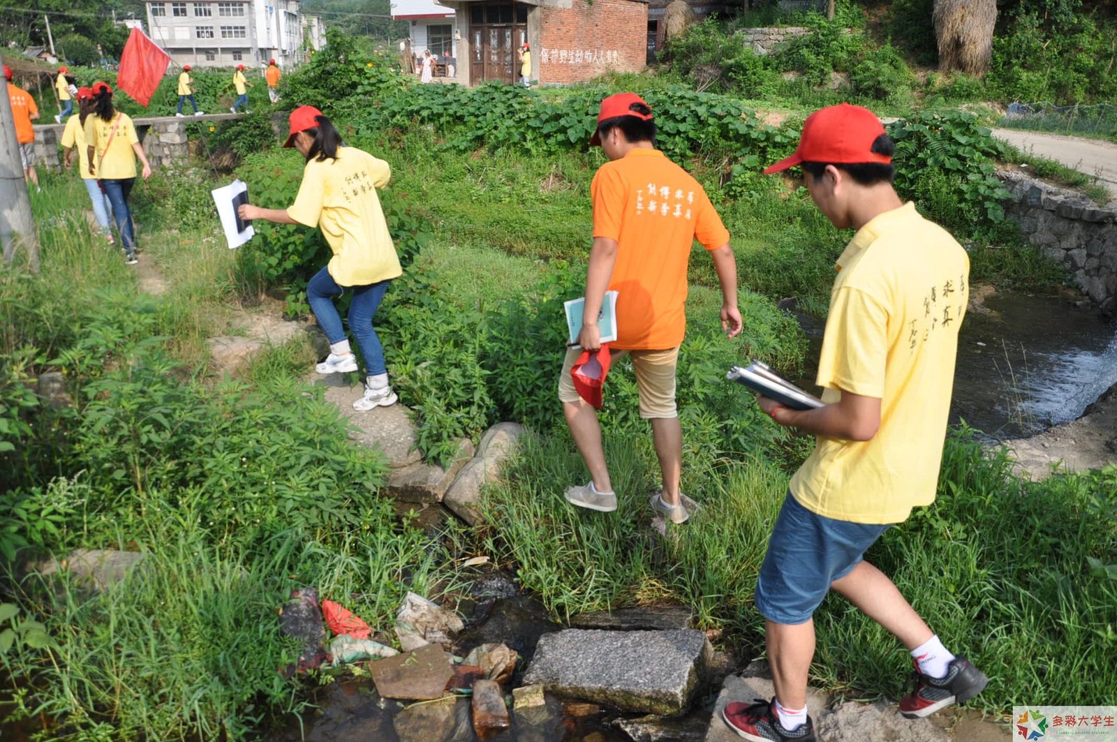 大学生校内组织宣传活动实践：以江苏经贸职业技术学院“技能助成长”活动为例